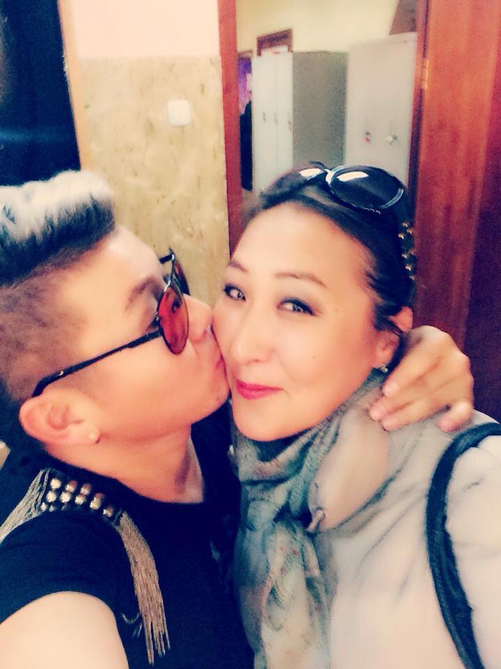 Жүжигчин Б.Навчаагийн нэрийг барин дэмжлэг хүсчээ